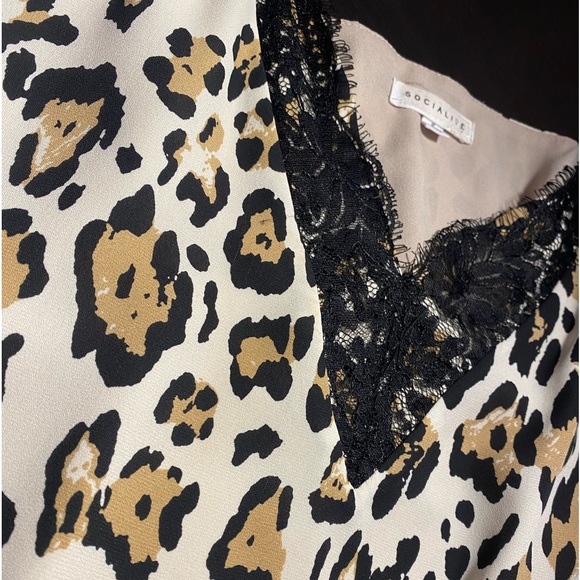 Socialite Leopard Print Going Out Top/Tank Top - Picture 5 of 9
